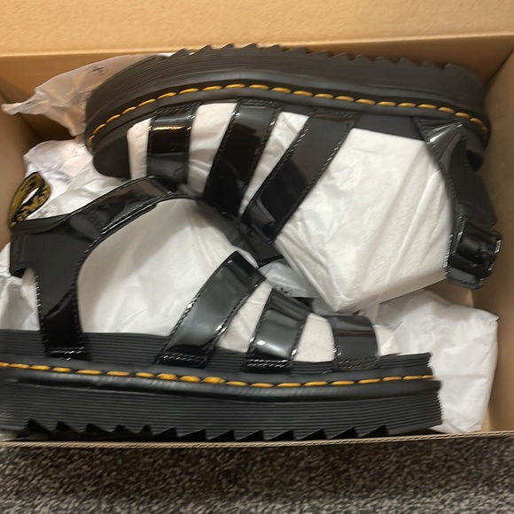 Doc Martin platform patent sandal - Picture 4 of 4